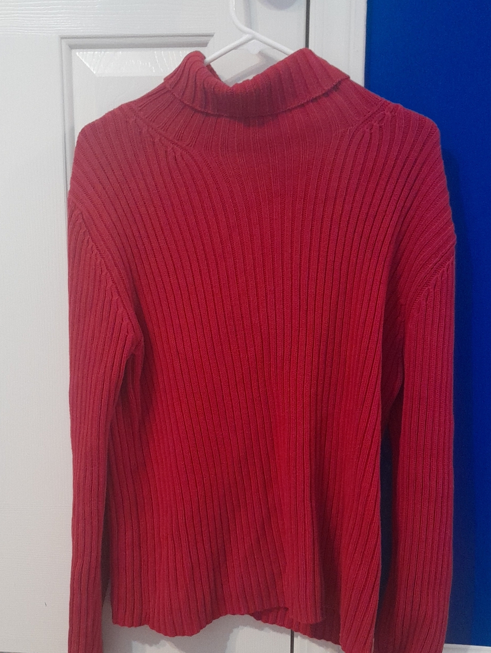 GAP Ribbed Red Turtleneck Sweater - Women
